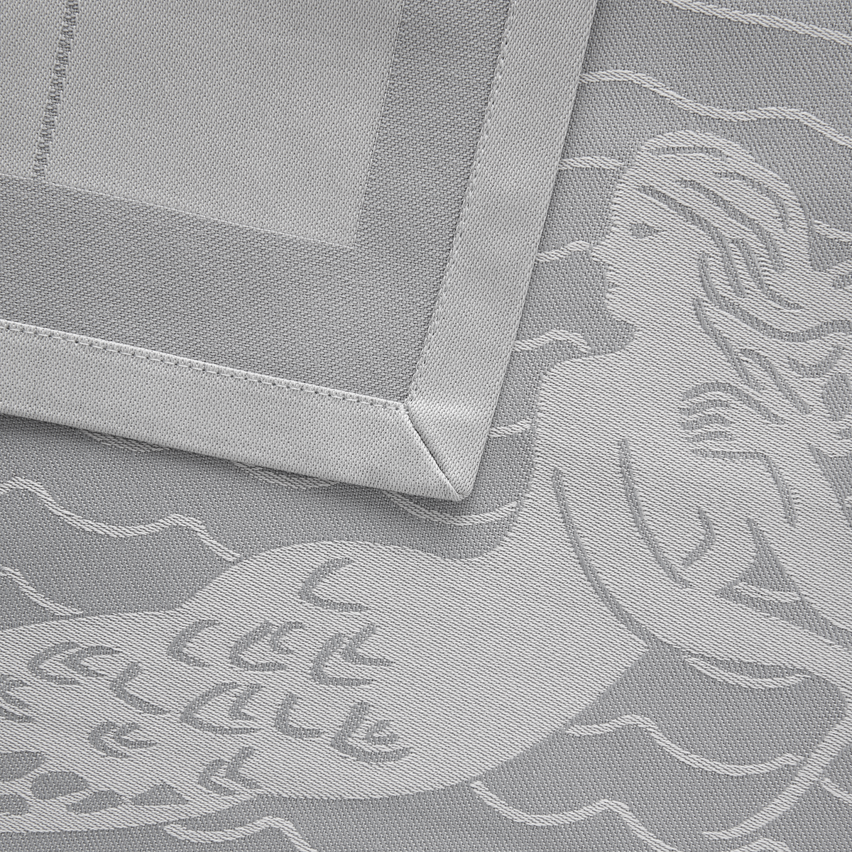 2 placemats