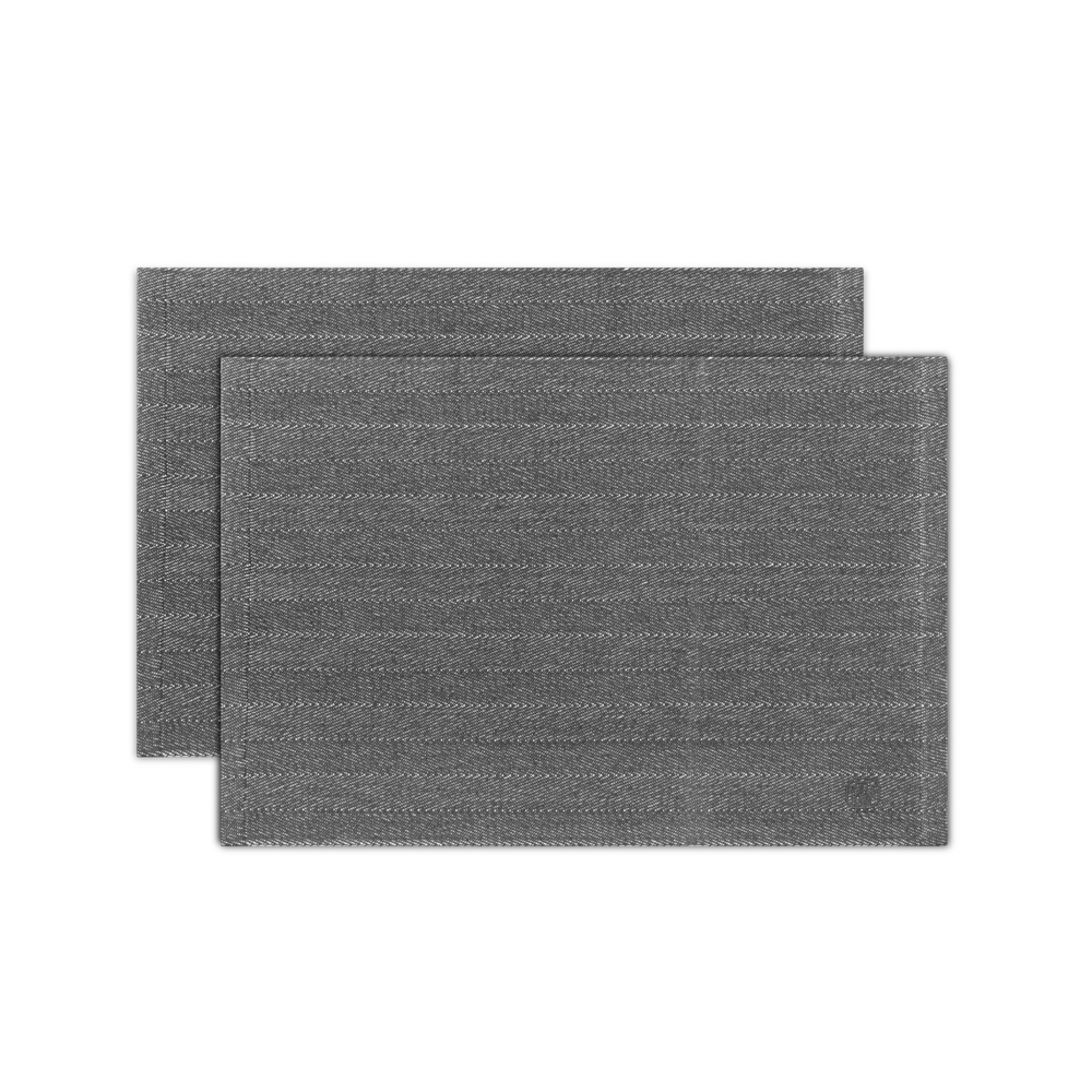 2 placemats